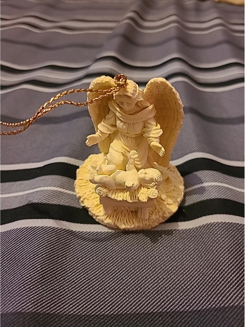 Angel & Infant Baby Jesus Small Figurine Cream Resin Porcelain Look 2.25”